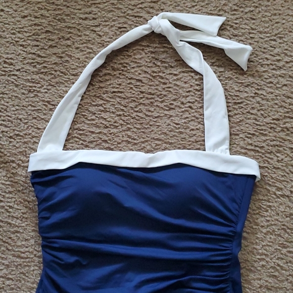 Ralph Lauren Shirred Bandeau One Piece Bathing Sui - Picture 4 of 10